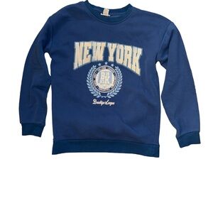 🍁💐Rue21 Blue Cozy sweater for Everyday Wear